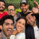 Nushrratt Bharuccha Instagram - Ek Womaniya Sab Pe Bhaari 💪🏻💪🏻 10th June ko… #JanhitMeinJaari 💁🏻‍♀️ My fav boys!! @writerraj @vinod.bhanushali @krishanurathore @anudsinghdhaka @jai_basantu_singh Top & skirt: @aak.ch @lavishalice @prettylittlething Jewellery @studiomoonray Styled by: @stylebychandni Assisted: @theocracy_fattygirl Makeup: @tanvismarathe Hair: @ashwini_hairstylist