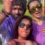 Nushrratt Bharuccha Instagram - Holi ho toh aisi ho! Nahi toh naa ho!! This mad bunch of friends who made it so special!! I love u guys!! @vijal2511 - You crazy, all heart human! Thank you for being who u are in my life! @abhishekpathakk - Yeh dostiiii hum nahi todengee!! @shivaleekaoberoi - oh my god girl!! How have we not met before and done this every weekend!! @ihansika - Ladkiii! Kahan se kaiseee yeh vibe ho gaayi! Too much fun! We have to do more of these! @rishmarochlani - I love u girl! Come on meet me now! @ching.sta @ankit_v_gupta @nishankdoshiii - My partners in all crimes ever!! 🥳