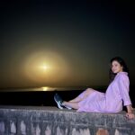 Nushrratt Bharuccha Instagram - Hanging here for the night! #MoonLove Shot on my new IPhone 13 Pro Max 😍 @apple