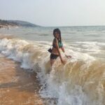 Oviya Instagram - Throw ur worries into the sea..