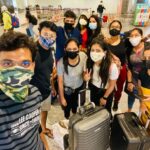 Pallavi Gowda Instagram - Back to Bengaluru 😉 Pic togobeku anta mask remove madidvi next pic nodi mask 😷 ide😄 Kempegowda International Airport Waiting Area
