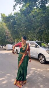 Pallavi Gowda Instagram - 💜💚💜Pics coming 🔜 🤩
MUA : @makeoverwithvarshagowda 🥰
#GunturPilla #TrendingReels #Saree #TraditionalWear #NoFilter