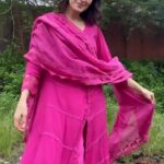 Pankhuri Awasthy Rode Instagram – La vie en roze 💞

Wearing @roze.india 💕 💕