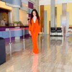 Parul Chauhan Instagram - Feeling Narangi narangi ❤️❤️❤️❤️❤️❤️ #reels #reel #reelitfeelit #instagood #reelkarofeelkaro #event #ready #feelings #awasome #blessed #blessedlife #parulchauhan #eveningvibes #eveningpost