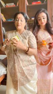 Parul Chauhan Instagram - Ji aata hai ….. 😬😬😬😬😬😬
@alpanabuch19