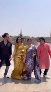 Parul Chauhan Instagram - When our reel life is better than our real life 😅
Real life > Reel life

.

#trendingreels #reelkarofeelkaro #reelitfeelit #reelindia #reelsvideo #trend #dance #faisalkhan #toralrasputra #parulchauhan #angadhasija #life #behappy #funnyvideos