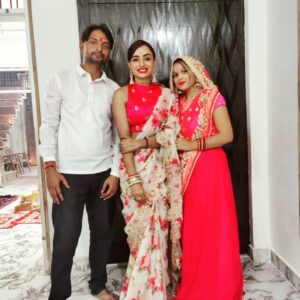 Parul Chauhan Instagram - Ap Sabhi ko hum sabki taraf se diwali ki bhut bhut shubh kamnaye.....💕😘💖😘💕😘💖💕💕
Happy diwali💕💖💕💖💕💖💕💖💕💖💕💖💕💖💕💖💕💖💖💖

Wearing @mink.beautifulcreationboutiq  Thank u for this beautiful saare. u made my day darling 💖💕💖💕💖💕💖💕💖💕💖💕💖