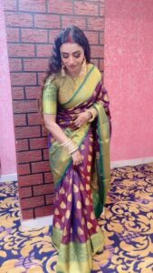 Parul Chauhan Instagram - A saree always makes you stand out in the crowd.
❤️❤️❤️❤️❤️❤️❤️
📸 @avanisoni18@#

Wearing @eshabakshi13