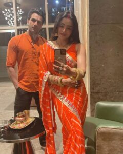 Parul Chauhan Instagram - Happy Karwachauth @thechiragt aj mera 4 karwa pooja maine  Aisa lag raha hai are Abhi to shadi huyi thi  thnk u Har Kadam me mere sath chalne k liye Har samay sath dene k  liye love u 🥰🥰🥰❤️❤️❤️🥰🥰❤️❤️🥰❤️🥰❤️🥰