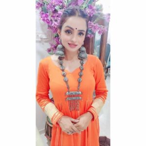Parul Chauhan Instagram - Thnk u so much @sai_collection2020 
For this beautiful set💕💕💕💕💕💕 guys follow her page n get more amazing stuff....