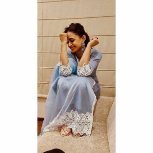 Parul Chauhan Instagram - Self confidence is a super power. Once you start to believe in yourself, magic starts happening
Thnk u so much @rutbaa_13 for this beautiful black metal jhumka 😘😘❤️

Wearing this beautiful suit it's Pure Jaam Cotton fabric Kurta with Pant nd organza duppata heavy lace work on kurti and dupatta ..loved the fabric n specially duptta thnk u @vastrabyekta & @creationspng 😘❤️😘❤️😘❤️😘❤️
📸📸@maneeshaojha