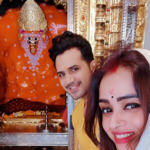 Parul Chauhan Instagram - Jai Ma Ashapura🙏🙏🙏🙏❤️❤️❤️❤️

@justchiragt