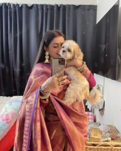 Parul Chauhan Instagram - महालक्ष्मी नमस्तुभ्यं नमस्तुभ्यं सुरेश्वरी । हरी प्रिये नमस्तुभ्यं नमस्तुभ्यं दयानिधे ।। 
दिवाली पर्व की हार्दिक शुभकामनाएं।।
❤️❤️❤️❤️❤️❤️❤️❤️❤️