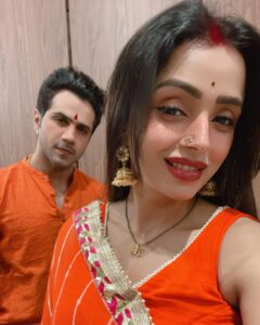 Parul Chauhan Instagram - Happy Karwachauth @thechiragt aj mera 4 karwa pooja maine  Aisa lag raha hai are Abhi to shadi huyi thi  thnk u Har Kadam me mere sath chalne k liye Har samay sath dene k  liye love u 🥰🥰🥰❤️❤️❤️🥰🥰❤️❤️🥰❤️🥰❤️🥰
