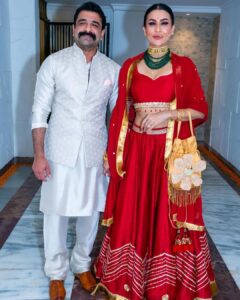 Pavitra Punia Instagram - Diwali 2022 series 1 ❤️

With @sandiipsikcand and @veenaasikcand 🌸
🧿
🧿

#pavvitrapunia #eijazkhan #us #festiveready #happydiwali