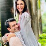 Pavitra Punia Instagram - All the loving wishes for you today , to bring much peace and happiness your way. aap sabhi ko humaari taraf se Eid Mubaarak. . . #eijazkhan #❤️ #pavvitrapunia #eiduladha #eidmubarak . . . . she’s wearing @labelmraar me’s wearing @elitesahab co ordinated by @triptigoy . . . #chutkula mai to gaya tha unhe qurbani ki biryani dene, lekin mai khud hi qurban ho gaya. . . .