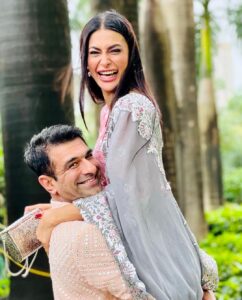 Pavitra Punia Instagram - All the loving wishes for you today , to bring much peace and happiness your way. 
aap sabhi ko humaari taraf se Eid Mubaarak. 
.
.
#eijazkhan #❤️ #pavvitrapunia #eiduladha #eidmubarak 
.
.
.
.
she’s wearing @labelmraar 
me’s wearing @elitesahab co ordinated by @triptigoy .
.
.
#chutkula 
mai to gaya tha unhe qurbani ki biryani dene, lekin mai khud hi qurban ho gaya. .
.
.