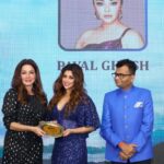 Payal Ghosh Instagram - A huge thank you to the team of @timesofindia for bestowing the Promising Face of Indian cinema for my acting prowess. This means so much and gives me the strength to keep going on and working against all odds at times to do my best work to entertain the audience. A huge thank you to everyone who believed in me. Your love means the world to me. 🖤🖤