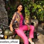 Pooja Sawant Instagram - #Repost @kalyanjewellers_official with @make_repost ・・・ To the ones who ace being 'too much' & to the ones who worry if they are enough - know that you are more than enough! Celebrating the strength, spark, beauty and grace in every woman. #IAmMoreThanEnough #InternationalWomensDay2022 #IWD2022 #breakthebias