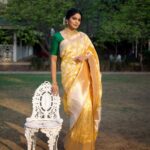 Pooja Sawant Instagram - 🌟✨ Saree by @aura_benaras Jewellery @kalyanjewellers_official Styled by @prachethestylist Shot by @dadhi_wala Make up @vrushti_harkare Hair @seemaaofficial