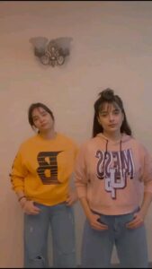 Pooja Sharma Instagram - 💃💃💃

#lowremix2021 #reelitfeelit #trending #trendingreels