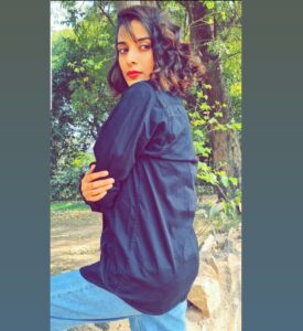 Pooja Sharma Instagram - I hope you are reading this sitting at home and u plan to totally boycott any unnecessary movement outside your home. When all of us sit at home and dont interact with too many people we break the chain of the virus ;  since its a contagious disease. That is how we defeat this wave of the virus.When we contract the virus or pass it on to anyone it cant be seen by the eye....but it happens !!! Lets be sensible 🙏...once this is over we can do everything(party, go to d gym,visit your respective religious places, vacation, celebrate birthdays and anniversaries, meet friends, go for walks)...but for now 👉 SIT YOURSELF DOWN AT HOME !

#besafe #stayathome #godbless #covid19basics #idontcareifisoundpreachy