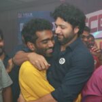 Pradeep Ranganathan Instagram - What more can I ask for ❤❤❤❤❤ He took care of me like his son ❤❤❤❤❤ Happyyyyyyyyyyyyyyyyyyyyyyy ❤❤❤❤❤❤❤❤ @aarti.ravi #Comali