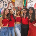 Pranutan Bahl Instagram - left you on red 🤪♥️ merry merry christmas and lots of lots of cake 🎄🍰🧑‍🎄