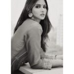 Pranutan Bahl Instagram - caught my attention 💭🖤