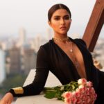 Pranutan Bahl Instagram - i rose to the occasion 🌷 Outfit @houseofcb Necklaces @amamajewels @anaqajewels Cuffs & Rings @bblinggbymeghana @zariinjewelry Styled by @anshikaav Assisted by @roshiijain Fashion intern @bhatia_tanisha Make up @shankarsawantmakeup Hair @sunny_hair @kavitaparmar_makeup_hair Shot by @niranjanpat