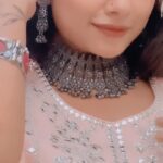 Preethi Sharma Instagram - Beautiful jewellery from @methurna_collections ❤️ #preelovesyou☮️ #famtime