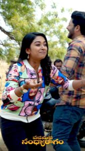 Preethi Sharma Instagram - అక్కాచెల్లెళ్ల అల్లరి.. మామూలుగా ఉండదు మరి!

Miss అవ్వకుండా చూడండి #PadamatiSandhyaRagam #ZEE5 లో ఎప్పుడైనా, ఎక్కడైనా!
#PadamatiSandhyaRagamOnZEE5 #ZEE5

@saikiran_official_23 @jayashree.s.raj @soundaryareddy_official @sujith_gowda_official09 @preethi__sharma__official