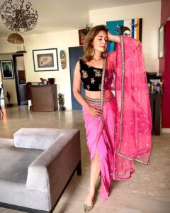 Preeti Jhangiani Instagram - Getting ready for the festive season in @nidhiinfinityfashion 
Thank you for this vibrant look ❤️