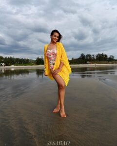 Preeti Jhangiani Instagram - Live every moment! #happythursday 
Photo 📷 by  @sabadphotovideo 
Camera courtesy @nikonindiaofficial #nikonz6 #nikonphotography 
#beach #beachfashion #beachlife #beachdiaries #beautifulsky #happiness #laughter #womensfashion #actresslife #swimsuit