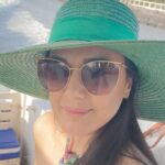 Preity Zinta Instagram - The best get togethers are spontaneous. Thank you so much @surilyg for such a fun time. I’m so happy I got to meet so many of my friends on this whirlwind trip. #weekendvibes #friends #ting