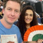Preity Zinta Instagram - A sporty #karvachauth with my man in blue ❤️ 🇮🇳🇮🇳 #patiparmeshwar #bleedblue #Indvspak #t20worldcup2021 #dubai #ting Dubai International Cricket Stadium