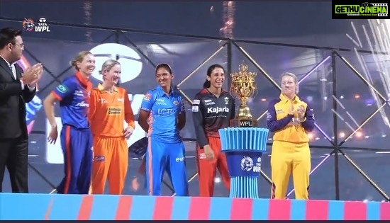 Preity Zinta Instagram - What a stunning weekend this has been for women's cricket. History has been made with two 200+ scores, two 5 wicket hauls & a last minute thriller in the opening weekend of the #WPL ! I must confess I was very happy to see @mandirabedi as a presenter in this inaugural edition cuz Mandira has done a lot for women’s cricket before all of us got into cricket and decided to be a part of the IPL. A big congrats to the BCCI specially Jay Shah & for this amazing achievement & All the very best to all the WPL teams out there. With the launch of this tournament Women’s sports in India 🇮🇳has taken giant strides & even though I’m not there somewhere deep down their victory feels personal ❤️ #Ting #Harmanpreetkaur #TaraNorris #KimGarth #Graceharris #GGvsMI #DCvsRCB #GGvsUPW #TATAWPL @wplt20 @indiancricketteam