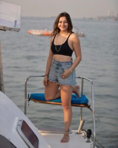 Priyal Gor Instagram - #Seawithinyou 🤍

@yachtshots.in 
@abhinavrbharti
@abhigupta39