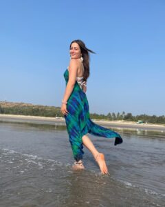 Priyal Gor Instagram - Some people bring love in you and some bring the pain..
Some get the child in you, some get the sensibility in you..
Some people confuse you, some give you clarity..
Some get the best out of you and some get the worst...

Grateful for every moment, every person, every lesson. 

The answer you need is in you. Just trust the process of seeking who you are and who you want to be ♥️🦋

#HeartTalks