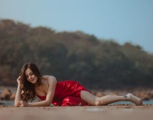 Priyal Gor Instagram - I'll see you by the beach 

📷 : @portraitshelter