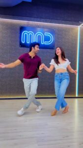 Priyal Gor Instagram - Tu jo milaaa✨
-
#mohakmanghani #priyalgor #mohfam #dancevideos #bollywooddance