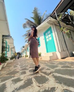 Priyanka Nalkari Instagram - #goadiaries #poser #actress #friendship #friends #nalkarpriyanka #roja #yoursrojaforever #stylish #goa #instadaily #instagram #instafashion