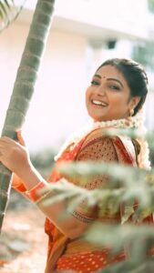 Priyanka Nalkari Instagram - 🥰🥰🫰🏻🫰🏻

சீதா ராமன் | திங்கள் - சனி இரவு 7:30 மணிக்கு

இது நம்ம டைம்... இனி அழகான டைம்...

#SeethaRaman #Seetha #Raman #Madhumitha #Mahalakshmi #Sethupathi #Subash #Umamageshwari #Durai #Archana #IthuNammaTime #IniAzhaganaTime #Zeetamil #ZeeOnTheGoReels #LiveReel @nalkarpriyanka