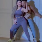 Rakhi Sawant Instagram - @rakhisawant2511 version of #Pathan MOOVES 💃🏻🕺🏼 . #feelitreelit #feelkaroreelkaro #trending #eshanmasih #bigboss #colors #viralvideos . @viralbhayani