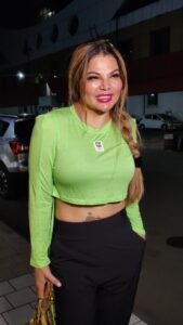 Rakhi Sawant Instagram - @rakhisawant2511  @rakhisawant2510 

#rakhisawant #biggboss #pratiksehajpal #bb #salmankhan #umarriaz #shamitashetty #asimriaz #tejasswiprakash #shehnaazgill #alygoni #rahulvaidya #karankundra #rubinadilaik #bigboss #rashmidesai #rakhi #sidharthshukla #hinakhan #tejran #biggbossott #devoleena #rashamidesai #nishantbhatt #jasminbhasin #sidnaaz #voot #bhartisingh #nehabhasin #bollywood