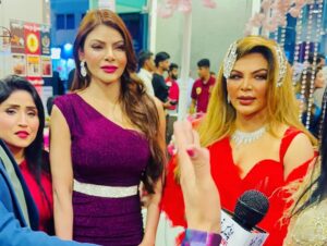 Rakhi Sawant Instagram - Rakhi Sawant and Some Local With Eman Umar In Dubai Night Event it’s a very nice Event in UAE 🇦🇪 #emanumar09 #instagram #instagramreels #facebook #facebookreels