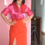 Rasika Dugal Instagram - Too much to do... too little time. 🙂🙃 Is there another world for the slow-paced? #LifeOfAnActor #ReelIt #ReelItFeelIt