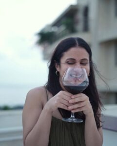Rasika Dugal Instagram - Wine-ing और Whining. Half full.. Half Empty... 🙂🙃 

#WeekendMood #Weekend