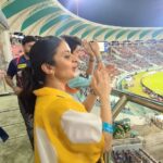 Rasika Dugal Instagram - When Adab meets Andaz! 😀 The #LucknowSuperGiants off to a great start on home turf. To many more! Kyunki season toh abhi baaki hai... #LucknowSuperGiants #LSG #LSGBrigade #GazabAndaz @lucknowsupergiants