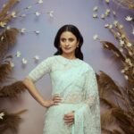 Rasika Dugal Instagram - 🤍 Outfit: @asalabusandeep Jewellery: @razwada.jewels HMU: @mayura_makeup_hair Styling: @who_wore_what_when 📸: @chandrahas_prabhu
